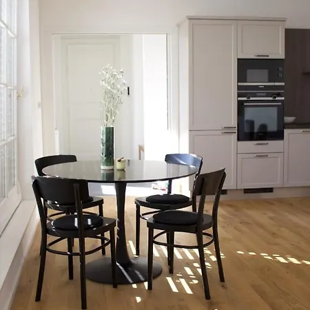 Apartment The Dante - Family And Friends With Free Parking Prague