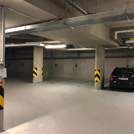 Apartment The Dante - Family And Friends With Free Parking Prag